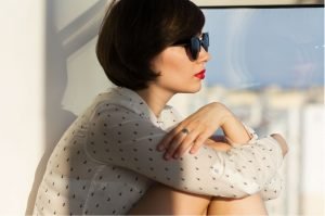 mujer-fuerte-gaslighting-conrolar-manipular-pareja verdades difíciles vivir la cuarentena amar m- plantadaejor no me va bien no tengo pareja estar sola inalcanzable evitar