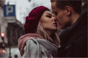 como mantener el amor me quieres-orgullosa-salvar- te mire con admiración divertirse contigo no merece tu amor por ti hombre inteligente se parece besos cansado a mi lado cansa nada serio placer merezco