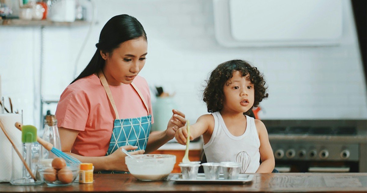 Este Reel te dará ideas para entretener a tus pequeños (mientras haces tus cosas)